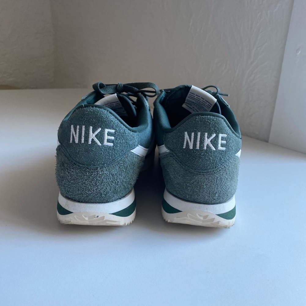 Nike Men's Teal and White Sneakers - Picture 4 of 7
